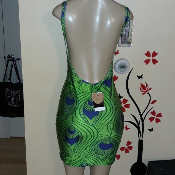 Dress - Picture 5 of 5